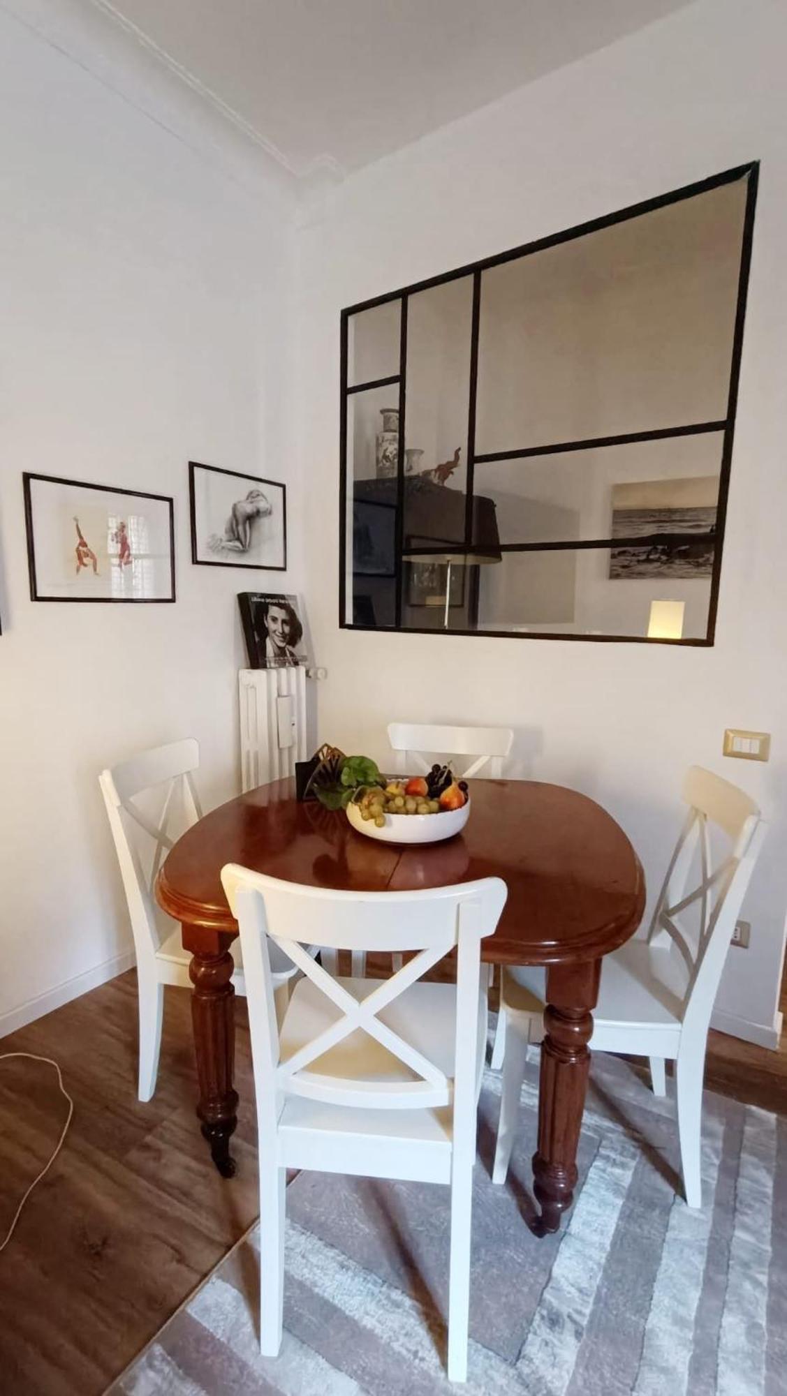 Apartment Apartment *
